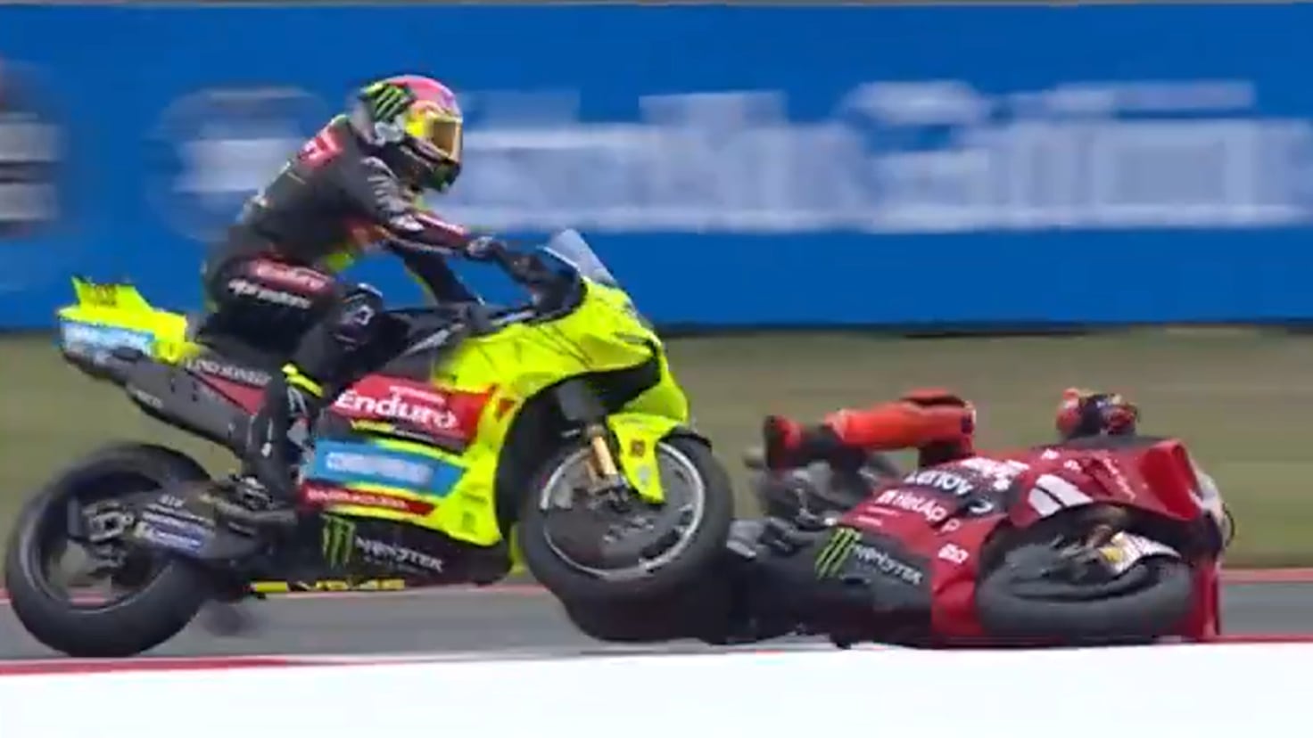 Acción en la sprint de MotoGP en Austin