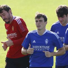 Lo urgente ahora es renovar a Francés, Francho, Azón y Puche