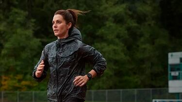 El reloj para correr Garmin Forerunner 255, ahora con un 23% de descuento