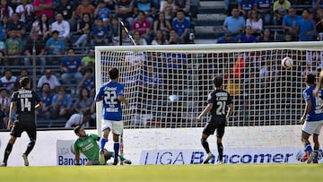 La M&aacute;quina se adelant&oacute; con gol de Rafael Baca, sin embargo, una genialidad de Pizarro permiti&oacute; a los tapat&iacute;os arrancar una unidad en el Estadio Azul.