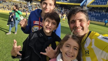 Fue “9″ de Colo Colo y hoy trabaja en construcción: “Santiago era como EEUU”