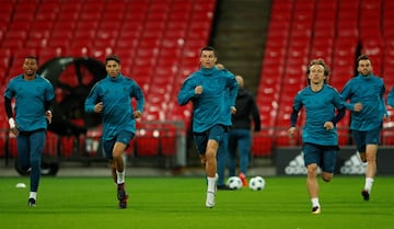 Moha, Achraf, Cristiano Ronaldo, Modric and Borja Mayoral at Wembley.