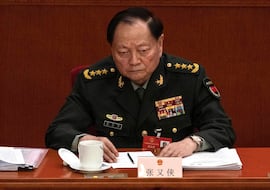 Xi Jinping continúa con la purga militar de China: destituye a su hombre de confianza por supuesta corrupción y deslealtad