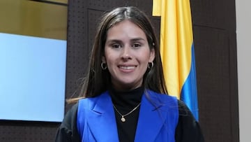 La congresista conservadora Ángela Vergara denuncia que su hijo ha sido detenido por el ICE en EE UU.