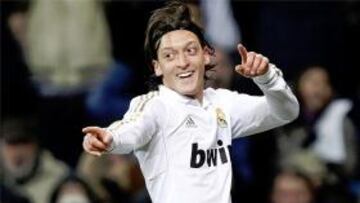 Özil y Granero dirigen la remontada del Madrid