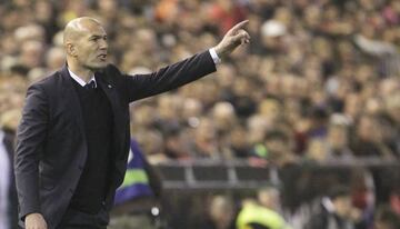 Real Madrid's coach Zinedine Zidane reacts during the match.