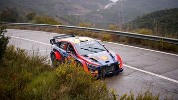 Cerrado duelo entre Neuville y Ogier