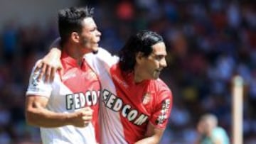 Riviere y Falcao, goleadores del M&oacute;naco.