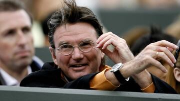 Jimmy Connors presencia un partido en Wimbledon, en una imagen de archivo.