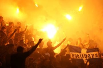 Football Soccer Serbia - Partizan Belgrade v Red Star Belgrade - Super liga - Partizan Belgrade Stadium, Belgrade, Serbia - 17/9/16 Partizan Belgrade's fans cheer during the match