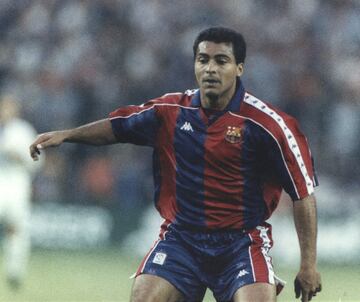 Romario wore the No. 10 shirt in both 93/94 and 94/95 seasons.