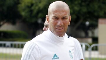 Zidane: "Estoy contento con mi plantilla, no quiero cambios"