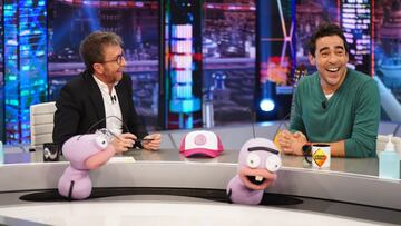 Imagen de Pablo Motos y Pablo Chiapella junto a las hormigas en 'El Hormiguero'.