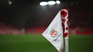 Liverpool (United Kingdom), 09/11/2024.- The corner flag inside Anfield stadium ahead of the English Premier League match between Liverpool FC and Aston Villa FC, in Liverpool, Britain, 09 November 2024. (Reino Unido) EFE/EPA/ADAM VAUGHAN EDITORIAL USE ONLY. No use with unauthorized audio, video, data, fixture lists, club/league logos, 'live' services or NFTs. Online in-match use limited to 120 images, no video emulation. No use in betting, games or single club/league/player publications.