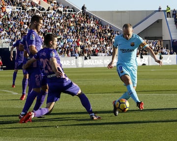 Iniesta ante Zaldua. 