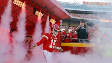 Patrick Mahomes regresa después de un fin de semana de descanso para visitar a los Titans.