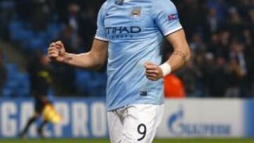 QUIERE VENIR. Negredo, con el City, quiere recalar en el Atlético.