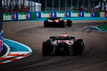 Checo se tuvo que conformar con el cuarto lugar en Miami