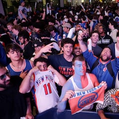 Where and when is the New York block party to watch the Knicks in game 1 against the Pacers outside MSG?