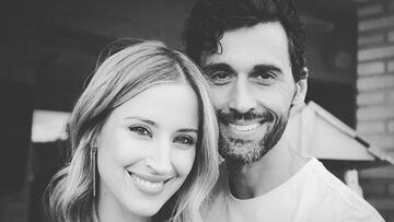 El exfutbolista &Aacute;lvaro Arbeloa con su mujer, Carlota Ruiz.