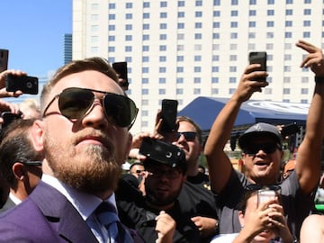 LAS VEGAS, NV - AUGUST 22: UFC lightweight champion Conor McGregor arrives at Toshiba Plaza on August 22, 2017 in Las Vegas, Nevada. McGregor will fight Floyd Mayweather Jr. in a super welterweight boxing match at T-Mobile Arena on August 26 in Las Vegas.   Ethan Miller/Getty Images/AFP
 == FOR NEWSPAPERS, INTERNET, TELCOS &amp; TELEVISION USE ONLY ==