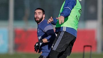 Carvajal volvió a entrenar con el grupo en Valdebebas.