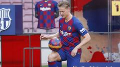 Presentacion de Frenkie de Jong con el Barcelona.