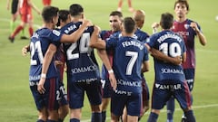 El Huesca estrena su palmarés con el título de Segunda
