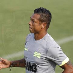 Guarín tras su debut con Vasco: "Sentí la calidez del hincha"