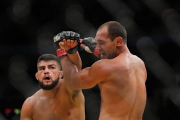 Los golpes más brutales en los combates de la UFC