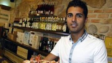 <b>CON HAMBRE. </b>Angel posa para AS en la previa del encuentro que se jugará en la Nova Creu Alta.