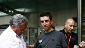 <b>INTERVENIDO. </b>Antón, a su llegada al Hospital de Cruces de Bilbao.