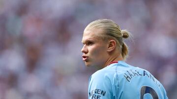 NEWCASTLE UPON TYNE, ENGLAND - AUGUST 21: Erling Haaland of Manchester City during the Premier League match between Newcastle United and Manchester City at St. James Park on August 21, 2022 in Newcastle upon Tyne, United Kingdom. (Photo by Matthew Ashton - AMA/Getty Images)