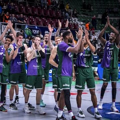 El Unicaja despacha al Tofas Bursa y espera al Real Madrid