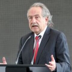 Decio ya es presidente de la FMF