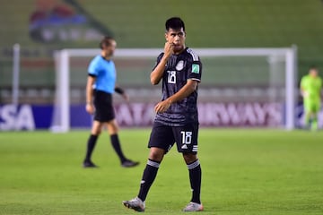 El mediocampista se ha desarrollado en la USL Championship de Estados Unidos. Por lo mismo, recibió llamados por el conjunto de las barras y las estrellas Sub-17.