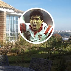 A la venta por un 'módico' precio la lujosa casa de Maradona cuando jugaba en Sevilla