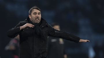 El técnico argentino Eduardo Coudet, durante el partido entre el Celta y el Espanyol en Balaídos.
