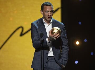 El futbolista argentino del América ganó recientemente el Balón de Oro al Mejor Portero del fútbol mexicano. Disputará su sexto torneo con las 'Águilas', al cual llega tras ganar con el equipo el Campeón de Campeones. 