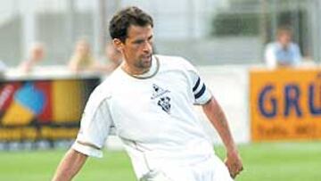 <b>SUPLENTE. </b>Óscar Montiel no es imprescindible para Jose.