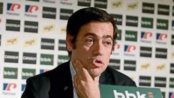 <b>EXPLICACIONES. </b>García Macua expuso sus planes económicos.