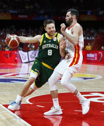 Matthew Dellavedova y Rudy Fernández.