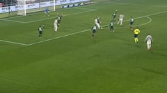 Enfado de Cristiano acaba en pelotazo en la cara de Khedira