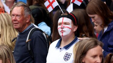 Aficionadas de Inglaterra celebrando la Eurocopa.