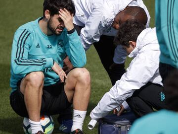 14/04/18
 ENTRENAMIENTO DEL REAL MADRID
 FRANCISCO ROMAN ALARCON ISCO
 
 
 