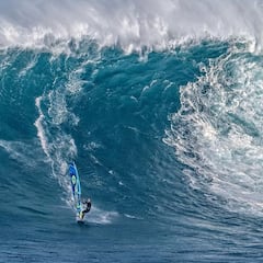 La ola gigante de Sarah Hauser, nuevo Récord Guinness