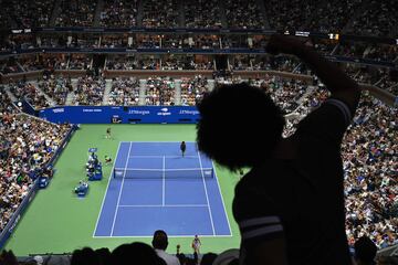 La mejor tenista de la historia se ha despedido de las pistas tras su encuentro frente a Tomljanovic. En casi tres d¨¦cadas de una carrera incre¨ªble ha levantado 73 t¨ªtulos, 23 de ellos de Grand Slam.