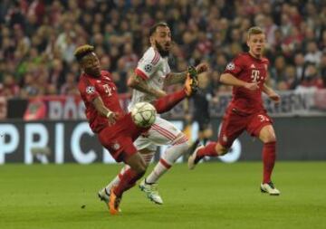 David Alaba y Mitroglou.