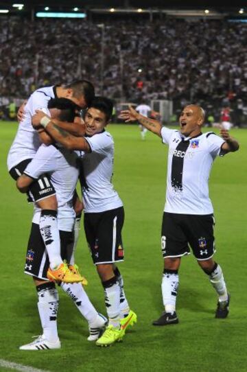 Esteban Paredes celebra su segundo gol sobre Atlas.