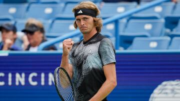 El tenista alemán Alexander Zverev celebra un punto durante su partido ante Grigor Dimitrov en el Western & Southern Open, el Masters 1.000 de Cincinnati.